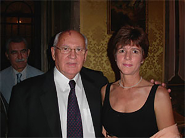 Mikhail Gorbachev, Mary Wald